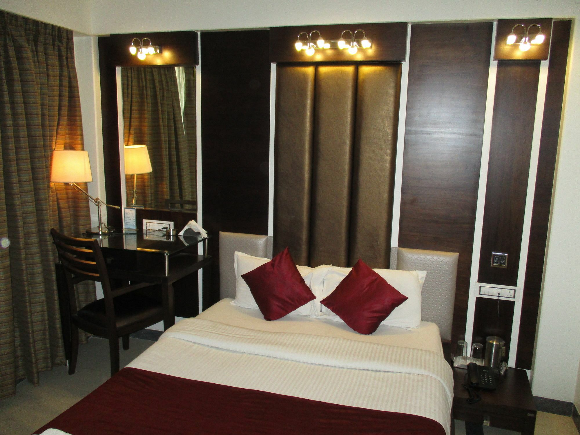 Hotel Sapna Marine Mumbai Exterior foto