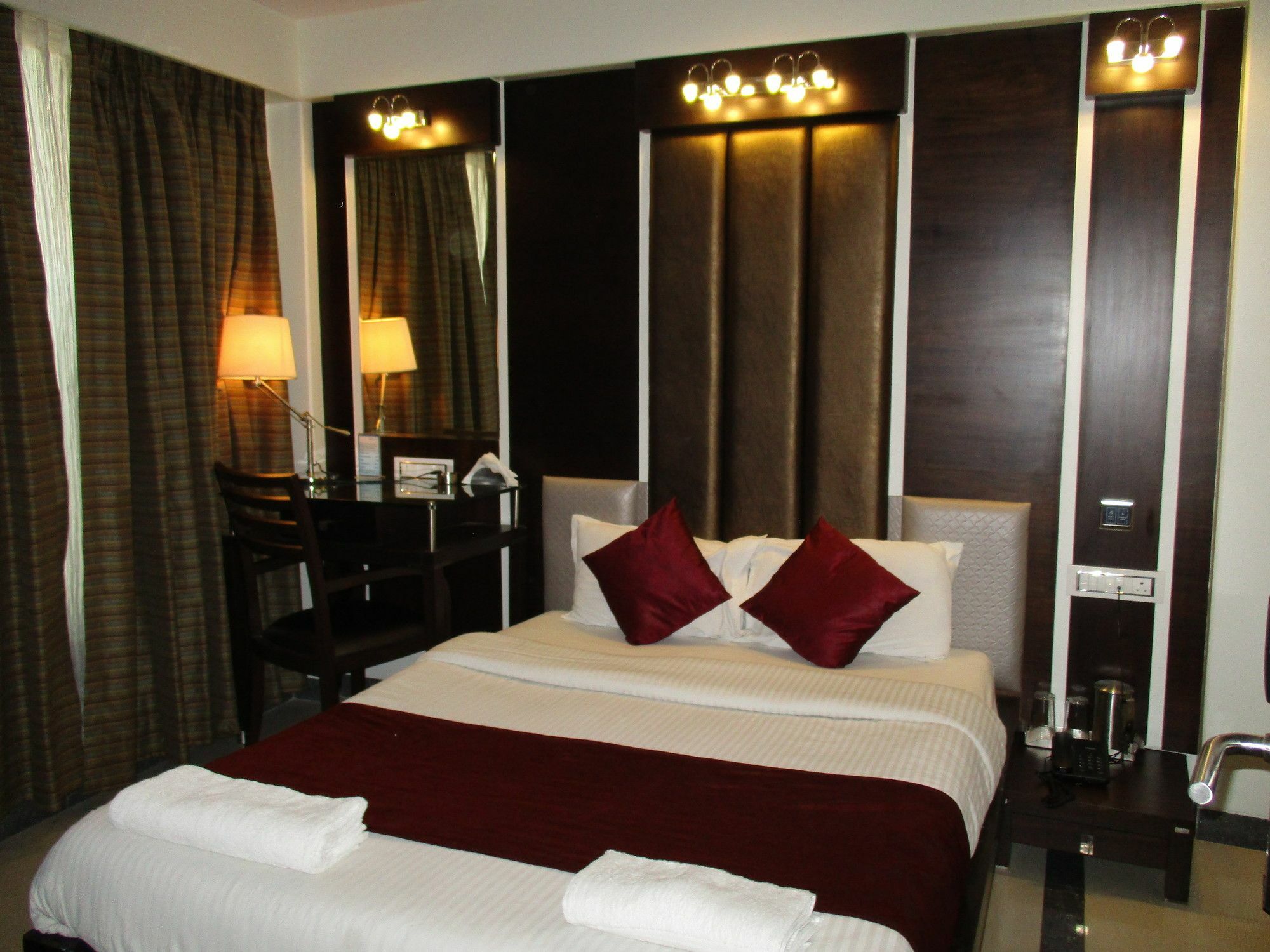 Hotel Sapna Marine Mumbai Exterior foto